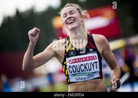 Le Belge Paulien Couckuyt célèbre après avoir remporté la course féminine de 400m haies le quatrième et dernier jour des Championnats européens d'athlétisme U23, dimanche 14 juillet 2019 à Gavle, Suède. BELGA PHOTO JASPER JACOBS Banque D'Images