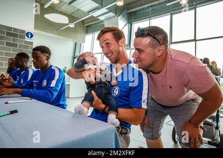 Brecht Dejaegere de Gent photographié pendant la journée des fans de l'équipe de football de Jupiler Pro League KAA Gent, dimanche 14 juillet 2019 à Gent. BELGA PHOTO KURT DESPLENTER Banque D'Images