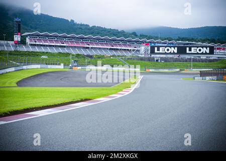 L'illustration montre le circuit de course « Fuji Speedway », pendant les préparatifs avant l'épreuve olympique « Ready Steady Tokyo - Cycling » de dimanche, à Tokyo, le vendredi 19 juillet 2019. BELGA PHOTO ROB WALBERS Banque D'Images