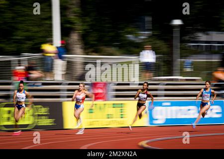 Zoe Sedney et la Belge Lucie Ferauge photographiées en action lors de la course féminine 200m le troisième jour des Championnats européens d'athlétisme U20, samedi 20 juillet 2019 à Boras, Suède. BELGA PHOTO JASPER JACOBS Banque D'Images