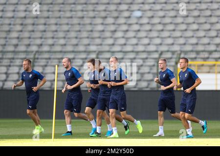 Les joueurs de Plzen photographiés lors d'une session d'entraînement du club tchèque Viktoria Plzen, mercredi 07 août 2019 à Bruxelles, en préparation du match de demain contre l'équipe belge de football Royal Antwerp FC dans le troisième tour de qualification de l'UEFA Europa League. BELGA PHOTO BRUNO FAHY Banque D'Images