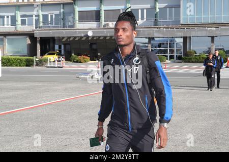 Simon Deli du Club photographié lors du départ de l'équipe belge de football Club Brugge, lundi 12 août 2019 à Ostende, en préparation du match de retour de demain contre le club ukrainien Dynamo Kyiv lors du troisième tour de qualification de la Ligue des champions de l'UEFA. BELGA PHOTO BRUNO FAHY Banque D'Images