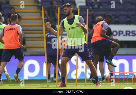 Elias Cobbaut d'Anderlecht photographié lors d'une session d'entraînement du club de football belge RSC Anderlecht, mercredi 28 août 2019 à Bruxelles. BELGA PHOTO VIRGINIE LEFOUR Banque D'Images