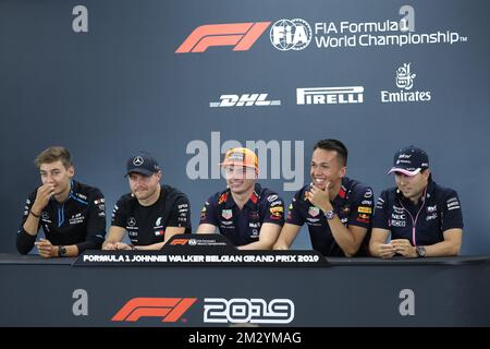 George Russell, pilote britannique de Williams, Valtteri Bottas, pilote finlandais de Mercedes, Max Verstappen, pilote néerlandais de Red Bull, Alexander Albon, pilote britannique de Red Bull, et Sergio Perez, pilote mexicain de Racing point, photographiés lors d'une conférence de presse lors des préparatifs de la course du Grand Prix de Formule 1 de Spa-Francorchamps, à Spa-Francorchamps, Jeudi 29 août 2019. BELGA PHOTO BENOIT DOPPAGNE Banque D'Images