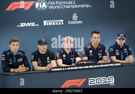 George Russell, pilote britannique de Williams, Valtteri Bottas, pilote finlandais de Mercedes, Max Verstappen, pilote néerlandais de Red Bull, Alexander Albon, pilote thaïlandais de Toro Rosso, et Sergio Perez, pilote mexicain de Racing point, assistent à une conférence de presse en prévision de la course du Grand Prix de Formule 1 de Spa-Francorchamps, à Spa-Francorchamps, le jeudi 29 août 2019. BELGA PHOTO BENOIT DOPPAGNE Banque D'Images