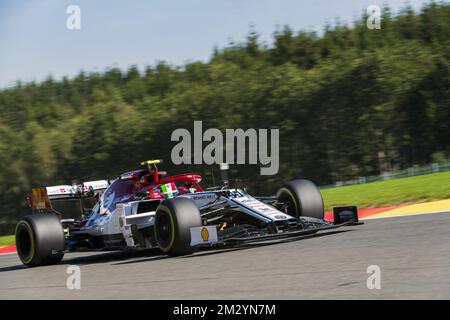 Antonio Giovinazzi italien d'alfa Romeo photographié pendant les sessions d'essai gratuites avant la course du Grand Prix de Belgique de Formule 1 de Spa-Francorchamps, à Spa-Francorchamps, vendredi 30 août 2019. BELGA PHOTO NICOLAS LAMBERT Banque D'Images