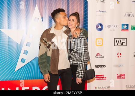 Aster Nzeyimana, journaliste sportif, et l'actrice Lize Feryn photographiés lors de la soirée d'ouverture de l'édition 13th du festival du film d'Ostende, vendredi 06 septembre 2019. BELGA PHOTO JAMES ARTHUR GEKIERE Banque D'Images