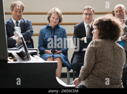 Bernard de Launoit, chef de la chapelle musicale, la reine Mathilde de Belgique et le consul général belge de New York Frank Geerkens photographiés à l'école Juilliard lors de la session 74th de l'Assemblée générale des Nations Unies (AGNU 74), à New York, États-Unis d'Amérique, le lundi 23 septembre 2019. BELGA PHOTO BENOIT DOPPAGNE Banque D'Images