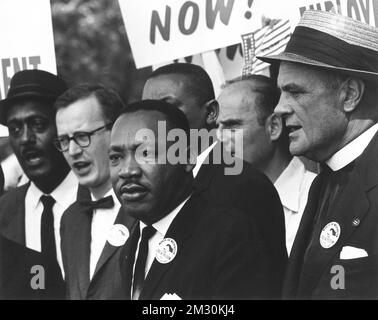 Rowland Scherman, photographe américain - Dr. Martin Luther King et Mathew Ahmann - la marche des droits civils à Washington, D.C. - 1963 Banque D'Images