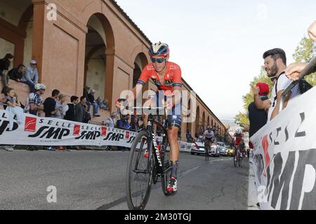 Dylan Belge Teuns of Bahrain-Merida photographié lors de la course cycliste Giro dell'Emilia 102nd, samedi 05 octobre 2019, à Bologne, Italie. BELGA PHOTO YUZURU SUNADA - FRANCE SORTIE Banque D'Images