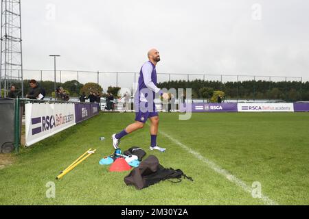 Anthony Vanden Borre d'Anderlecht photographié lors d'une séance d'entraînement de l'équipe belge de football de première ligue RSC Anderlecht avec leur nouvel entraîneur en chef, le mardi 08 octobre 2019 à Bruxelles. BELGA PHOTO VIRGINIE LEFOUR Banque D'Images