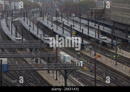 L'illustration montre une visite sur le site des travaux du passage ferroviaire Nord-Sud entre les gares de Bruxelles Nord/Bruxelles Noord et Bruxelles midi/Bruxelles Zuid, vendredi 01 novembre 2019. BELGA PHOTO NICOLAS MATERLINCK Banque D'Images