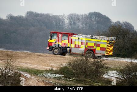 WX22 moteur d'incendie AHY Scania P370 XT Angloco de Trowbridge, Dorset et Wiltshire Fire and Rescue en cours de formation de conducteur tout-terrain, Tidworth Wilts Banque D'Images