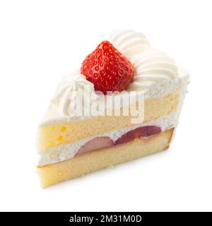 Gâteau blanc doux à la crème et à la fraise pour l'anniversaire isolé sur le blanc, style japonais Banque D'Images