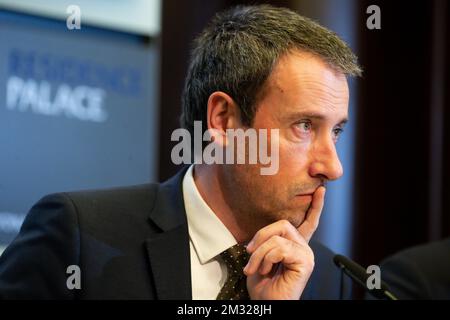 Philippe Goffin, ministre des Affaires étrangères et de la Défense, photographié lors d'une conférence de presse concernant l'évacuation des Belges de Wuhan, en Chine, à la suite du déclenchement du nouveau virus corona, à Bruxelles, le vendredi 31 janvier 2020. Quelque 12 000 Belges pourraient rentrer en Belgique dans les prochains jours. Ils resteront en quarantaine à l'hôpital militaire de Neder-over-Heembeek pendant deux semaines après leur arrivée. BELGA PHOTO NICOLAS MATERLINCK Banque D'Images