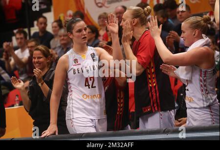 Les Cats belges Jana Raman célèbre lors du deuxième match de basket-ball entre l'équipe nationale belge les Cats belges et le Japon, au tournoi de qualification olympique féminin de basket-ball samedi 08 février 2020 à Ostende. BELGA PHOTO VIRGINIE LEFOUR Banque D'Images