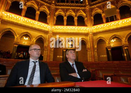 Le président du ministre flamand, Jan Jambon, a été photographié lors d'une visite au Parlement hongrois, par le ministre-président flamand à Budapest, en Hongrie, le mercredi 12 février 2020. BELGA PHOTO NICOLAS MATERLINCK Banque D'Images