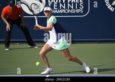 Elise Mertens Belge photographié lors d'un match entre Elise Mertens Belge et Quang Wang Chinois lors du premier tour féminin aux Championnats de tennis de Dubaï 2020, à Dubaï, Émirats arabes Unis, le lundi 17 février 2020. BELGA PHOTO YORICK JANSENS Banque D'Images