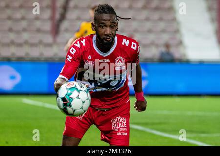 Ilombe Mboyo de Courtrai photographié en action lors du match de la Jupiler Pro League entre KV Kortrijk et Waasland-Beveren, à Kortrijk, dimanche 09 août 2020, le 01 e jour du championnat belge de football. BELGA PHOTO KURT DESPLENTER Banque D'Images