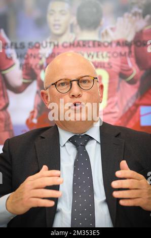 Ministre wallon Jean-Luc Crucke photographié lors d'une conférence de presse à l'aéroport de Bruxelles-Sud Charleroi à Gosselies, Charleroi, vendredi 28 mai 2021. BELGA PHOTO VIRGINIE LEFOUR Banque D'Images