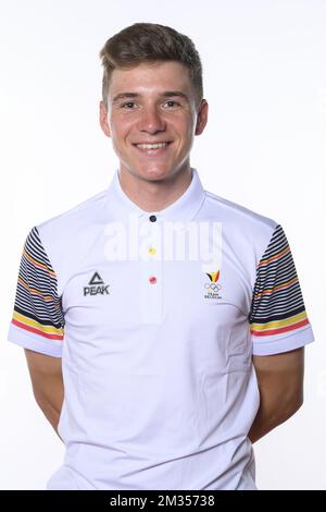 Remco Evenepoel pose pour le photographe lors d'un photoshoot pour le Comité olympique belge BOIC - COIB en prévision des Jeux Olympiques de Tokyo 2020, à Bruxelles, le jeudi 17 juin 2021. BELGA PHOTO JASPER JACOBS Banque D'Images