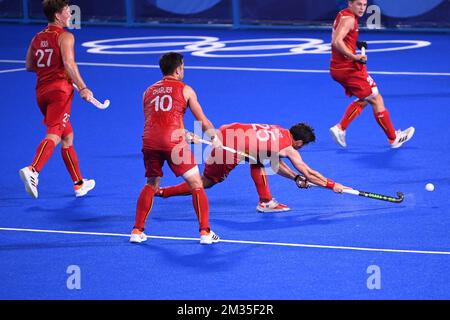 Le joueur belge Loick Luypaert se bat pour le ballon lors d'un match de hockey quart de finale entre les Red Lions de Belgique et l'Espagne, dans le tournoi de hockey sur gazon masculin, le 10 jour des « Jeux Olympiques de Tokyo 2020 » à Tokyo, au Japon, le dimanche 01 août 2021. Les Jeux Olympiques d'été 2020 reportés se tiendront du 23 juillet au 8 août 2021. BELGA PHOTO ROB WALBERS Banque D'Images