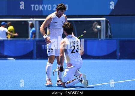 Loick Luypaert en Belgique et Arthur de Sloover en Belgique célèbrent après avoir remporté un match de hockey demi-finale entre les Lions rouges de Belgique et l'Inde, dans le tournoi de hockey masculin sur gazon, le 12 e jour des Jeux Olympiques de Tokyo 2020, à Tokyo, au Japon, le mardi 03 août 2021. Les Jeux Olympiques d'été 2020 reportés se tiendront du 23 juillet au 8 août 2021. BELGA PHOTO ROB WALBERS Banque D'Images