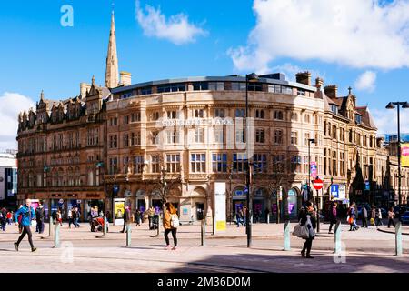 Bâtiment Yorkshire Bank sur Fargate. Le nom de la banque du Yorkshire est progressivement supprimé en faveur de la Virgin Money. Sheffield, Yorkshire du Sud, Yorkshire A. Banque D'Images