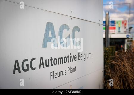 L'illustration montre l'usine de production AGC à Fleurus, mercredi 09 février 2022. Lors d'un comité d'entreprise extraordinaire, le groupe AGC a annoncé son intention de fermer son site de Fleurus à la fin de 2023. 187 travailleurs sont concernés, dont 145 travailleurs et 42 employés. BELGA PHOTO VIRGINIE LEFOUR Banque D'Images
