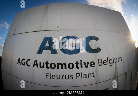 L'illustration montre l'usine de production AGC à Fleurus, mercredi 09 février 2022. Lors d'un comité d'entreprise extraordinaire, le groupe AGC a annoncé son intention de fermer son site de Fleurus à la fin de 2023. 187 travailleurs sont concernés, dont 145 travailleurs et 42 employés. BELGA PHOTO VIRGINIE LEFOUR Banque D'Images
