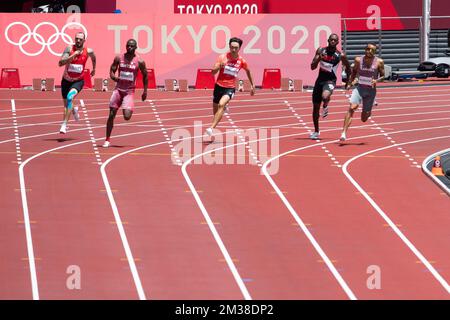 August 03, 2021: Ramil Guliyev, of Turkey, Femi Ogunode, of Qatar, Jun Yamashita, of Japan, Kyle Greaux, of Trinidad And Tobago and Andre De Grasse, of Canada round the bend running in the MenÕs 200m Round 1 during Athletics competition at Olympic Stadium in Tokyo, Japan. Daniel Lea/CSM} Stock Photo