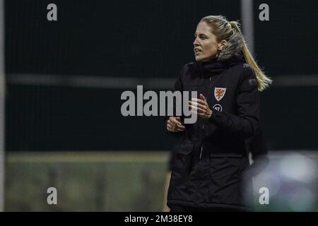 Entraîneur-chef Gemma Grainger du pays de Galles photographié pendant le match Belgique contre pays de Galles, deuxième match de l'équipe nationale féminine de football belge les flammes rouges, dans la coupe Pinatar, samedi 19 février 2022 à San Pedro Del Pinatar, Espagne. Les Flames jouent à la coupe Pinatar (16-22/2) en préparation de l'EURO 2022 féminin de l'UEFA en juillet. BELGA PHOTO STIJN AUDOOREN Banque D'Images