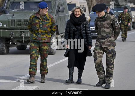 Le ministre de la Défense, Ludiviny Dedonder, photographié lors d'une visite du ministre belge de la Défense, Dedonder, au détachement de l'armée belge à Constanta, dans la mer Noire en Roumanie, le mardi 15 mars 2022. Le total des troupes belges est d'environ 160 et comprend les troupes terrestres, les personnes responsables du soutien logistique et des services médicaux. BELGA PHOTO DIRK WAEM Banque D'Images