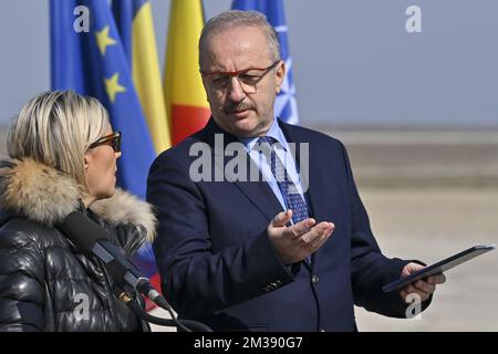 Le ministre de la Défense Ludiviny Dedonder visite du ministre belge de la Défense Dedonder au détachement de l'armée belge à Constanta, dans la mer Noire en Roumanie, le mardi 15 mars 2022. Le total des troupes belges est d'environ 160 et comprend les troupes terrestres, les personnes responsables du soutien logistique et des services médicaux. BELGA PHOTO DIRK WAEM Banque D'Images