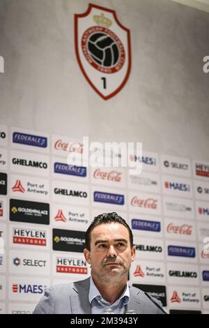 Le nouveau directeur du football d'Anvers, Marc Overmars, photographié lors d'une conférence de presse du club belge de football Royal Antwerp FC, le lundi 21 mars 2022 à Anvers. BELGA PHOTO TOM GOYVAERTS Banque D'Images