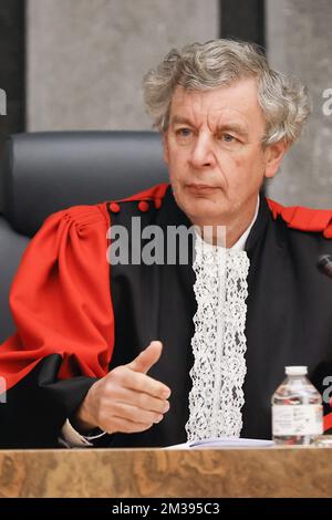Président de la cour Michel de Greve photographié au début du procès d'Emilie Nieuwland au tribunal d'Assise de la province de Brabant Wallon à Nivelles, jeudi 24 mars 2022. Nieuwland est accusé du meurtre par empoisonnement de Dimitri Henry à Jodoigne. BELGA PHOTO BRUNO FAHY Banque D'Images
