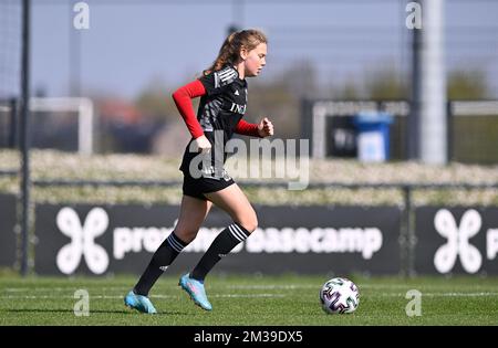 Jarne Teulings de Belgique photographiés en action lors d'une session de formation de l'équipe nationale féminine de football belge les flammes rouges, dimanche 10 avril 2022 à Tubize. BELGA PHOTO DAVID CATRY Banque D'Images