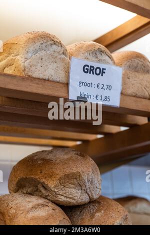 L'illustration montre des pains à la boutique d'une boulangerie 't Bakkerke' à Stabroek, le lundi 23 mai 2022. BELGA PHOTO JONAS ROOSENS Banque D'Images