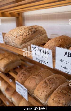 L'illustration montre des pains à la boutique d'une boulangerie 't Bakkerke' à Stabroek, le lundi 23 mai 2022. BELGA PHOTO JONAS ROOSENS Banque D'Images