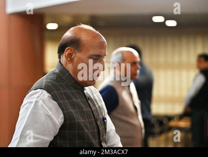 New Delhi, Inde. 14th décembre 2022. NEW DELHI, INDE - DÉCEMBRE 14 : le ministre de la Défense Rajnath Singh arrive à la réunion parlementaire du BJP, à l'annexe du Parlement, sur le 14 décembre 2022 à New Delhi, Inde. (Photo par Ajay Aggarwal/Hindustan Times/Sipa USA) crédit: SIPA USA/Alay Live News Banque D'Images