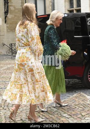 La princesse Luisa Maria et la princesse Astrid de Belgique photographiés lors du mariage officiel à l'hôtel de ville de Bruxelles, de la princesse Maria-Laura de Belgique et de William Isvy, le samedi 10 septembre 2022, à Bruxelles. BELGA PHOTO POOL PHILIPPE REYNAERS Banque D'Images