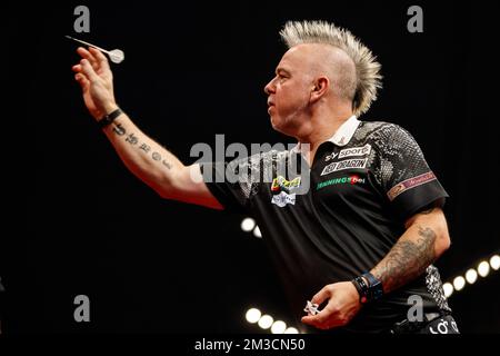 Pierre Wright écossais photographié en action pendant la deuxième journée de l'Open des fléchettes belges, un tournoi dans le Tour européen qui a lieu de 23 septembre à 25 septembre à Wieze, samedi 24 septembre 2022. PHOTO DE BELGA JEF MATTSEE Banque D'Images