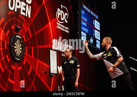 Dutch Danny Noppert photographié en action pendant la troisième journée de l'Open des fléchettes belges, dimanche 25 septembre 2022 à Wieze, un tournoi dans le Tour européen qui a lieu de 23 septembre à 25 septembre. PHOTO DE BELGA JEF MATTSEE Banque D'Images