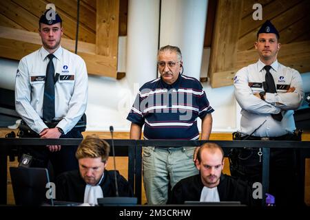 L'accusé Selahaddin Tankisi photographié lors de la session de constitution du jury pour son procès assiéré devant le tribunal d'assises de la province d'Anvers, à Anvers, le mardi 20 septembre 2022. Tankisi est accusé du meurtre de Tailor Mehmet Ozkaraman, qui a été trouvé saignant devant son tailleur sur la Brederodestraat à Anvers sur 6 novembre 2019. BELGA PHOTO JASPER JACOBS Banque D'Images