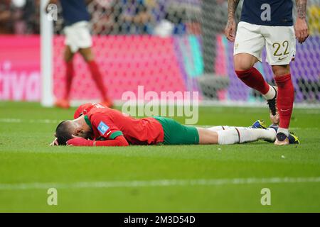 DOHA, QATAR - DÉCEMBRE 14: Le joueur du Maroc Hakim Ziyech réagit lors de la coupe du monde de la FIFA, Qatar 2022 demi-finales match entre la France et le Maroc au stade Al Bayt sur 14 décembre 2022 à Al Khor, Qatar. (Photo de Florencia Tan Jun/PxImages) crédit: PX Images/Alamy Live News Banque D'Images