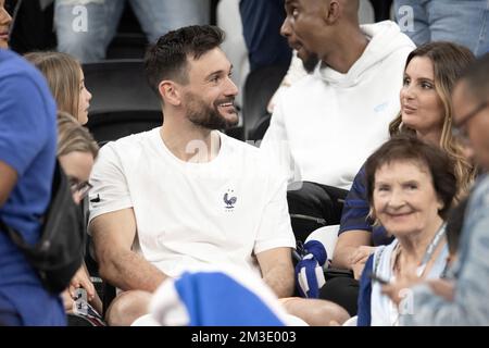 Al Khor, Qatar. 14th décembre 2022. Le gardien de but de France Hugo Lloris célèbre avec sa femme Marine Lloris crédit: Abaca Press/Alamy Live News Banque D'Images