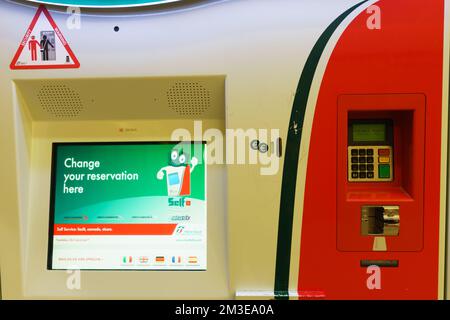 VENISE - 14 septembre : guichet de billetterie sur 14 septembre 2014 à Venise, Italie. Venise est une ville du nord-est de l'Italie située sur un groupe de 118 petites îles Banque D'Images