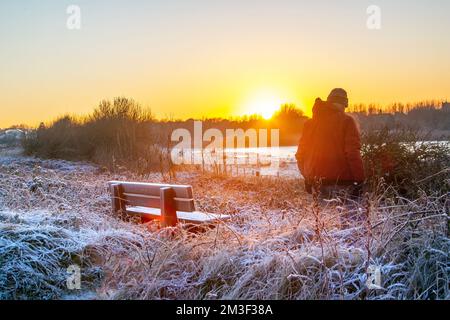 Matin de décembre à Southport, Lancashire. Décembre 2002. Météo Royaume-Uni. Très froid -7c givré début de journée sur la côte nord-ouest de la réserve naturelle de Marshside RSPB. Banque D'Images