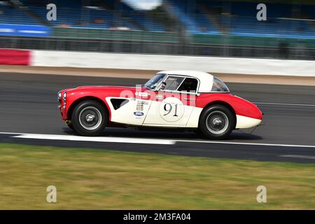 Mark Holme, Austin Healey 3000, Royal automobile Club Historic Tourist Trophy, MRL Pre ’63 GT, quarante minutes de course avec l'option d'un second dri Banque D'Images