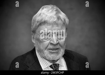 Berlin, Allemagne. 20th janvier 2022. Année en revue - mort en 2022: MONTAGE PHOTO: Acteur Hardy KRUEGER est mort à l'âge de 93 ans. Image unique, motif unique rogné, portrait, portrait, portrait. ? Credit: dpa/Alay Live News Banque D'Images